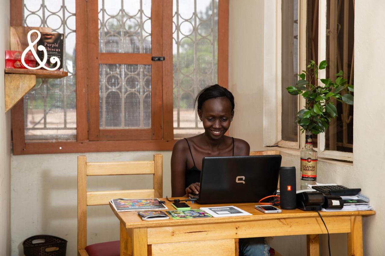 Hostel The Five Horsemen Kampala Zewnętrze zdjęcie